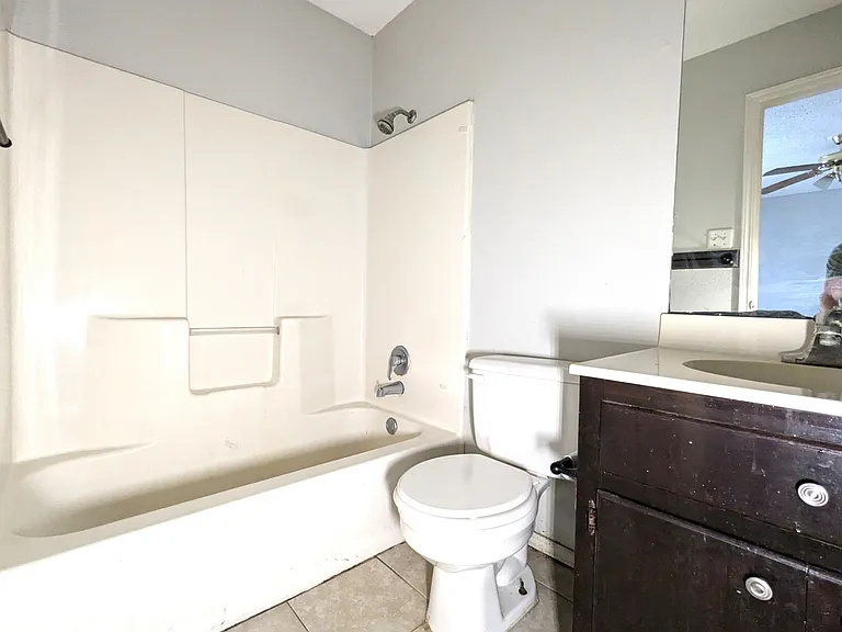 2210 W Elisa Ln — Photo 61