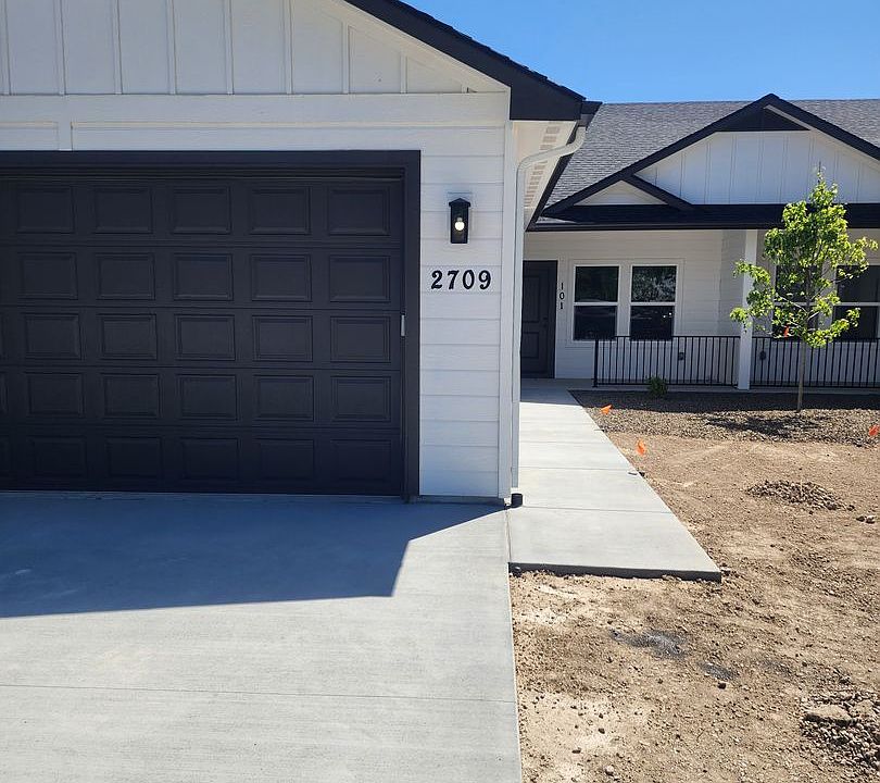 1st image of 2709 College Ave #101 & 102