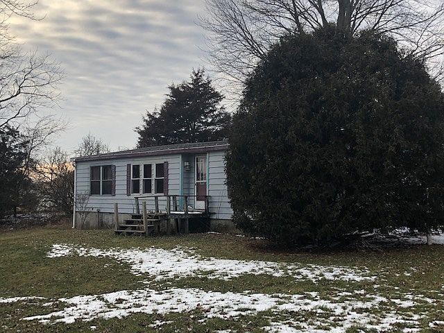2nd image of 240 W River Rd N