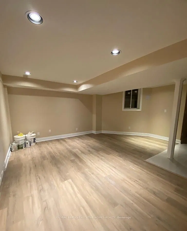 2 bed, $1,950 — Photo 4