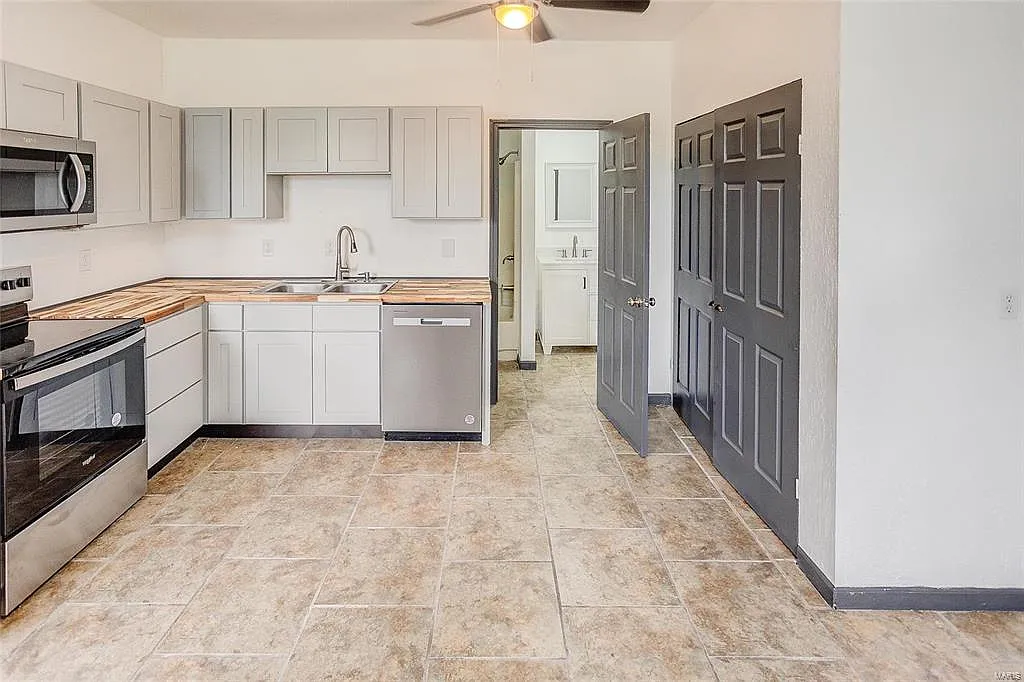 3 bed, 1050 sqft, $1,250 — Photo 3