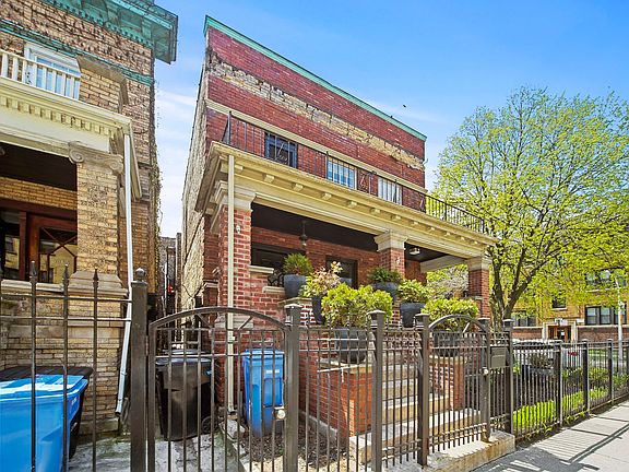 4th image of 1067 W Balmoral Ave