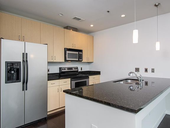 4th image of 1920 Adelicia St APT 302