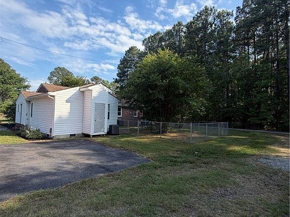 3rd image of 7426 Boydton Plank Rd