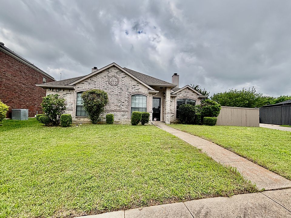 1st image of 1701 Hillside Dr