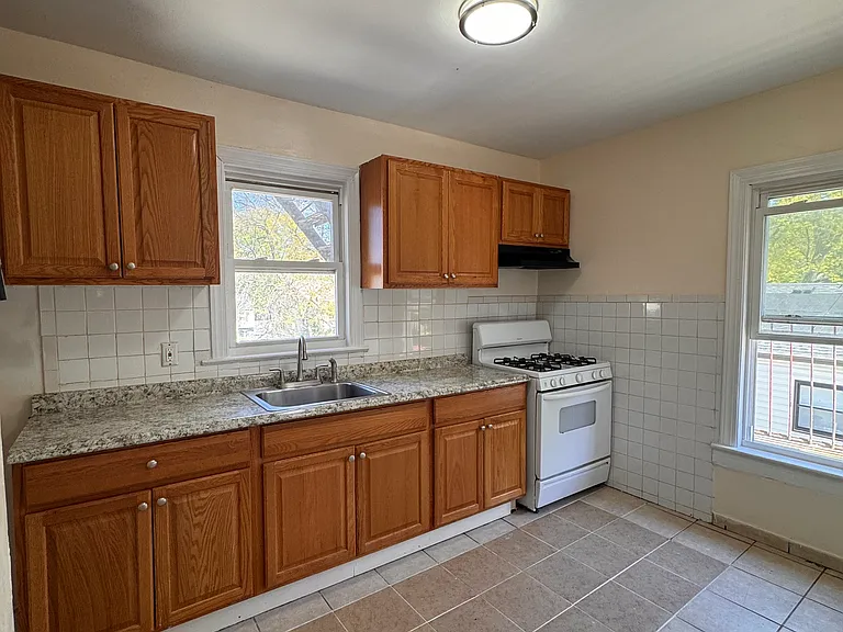 139 E Forest Ave #2 — Photo 7