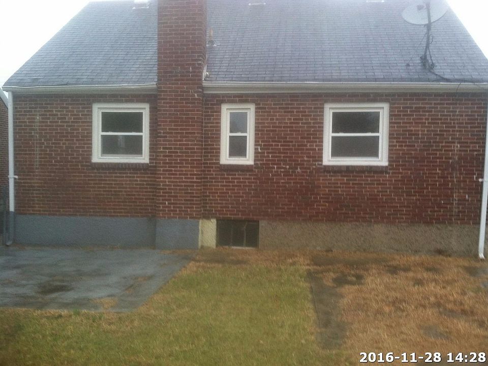 2nd image of 1089 Schumard Ave