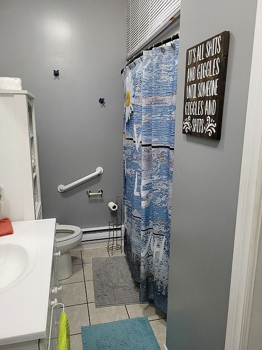 2nd image of 35 Young St