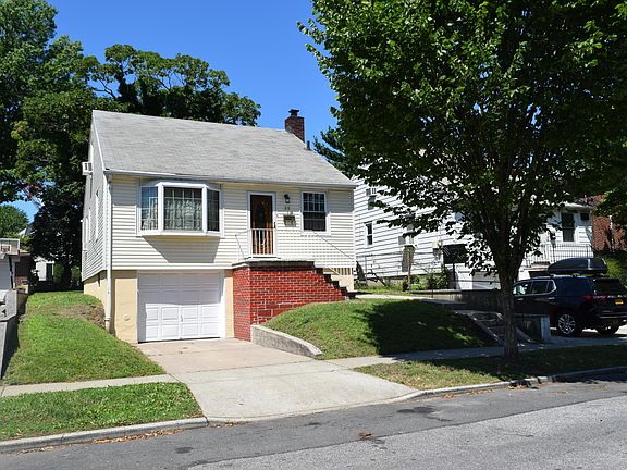 2nd image of 25 Elizabeth Ave