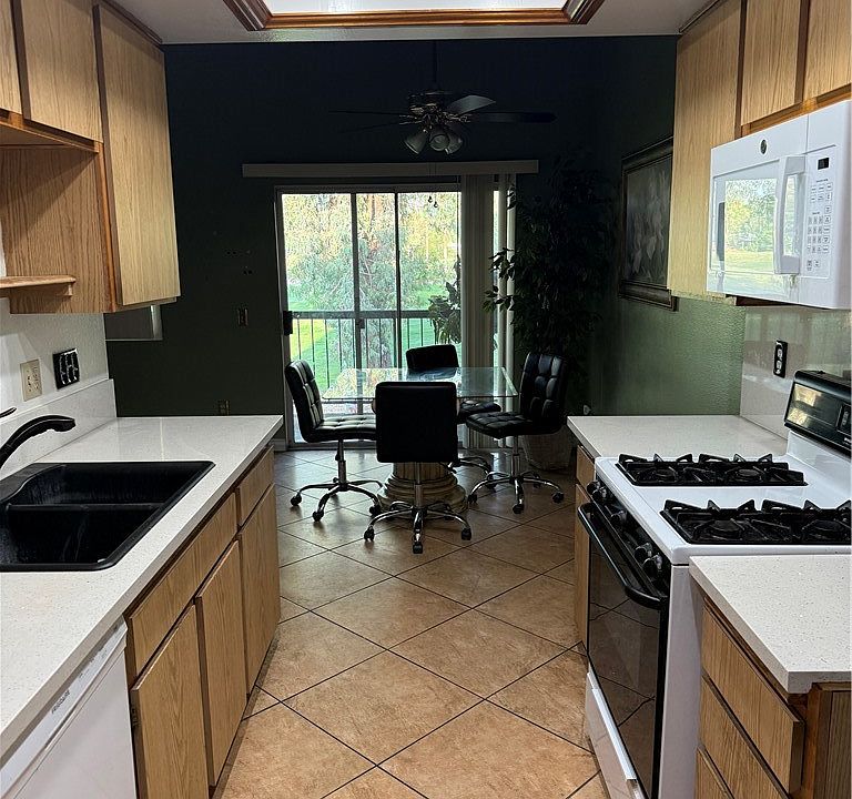 2nd image of 3246 Little Mountain Dr