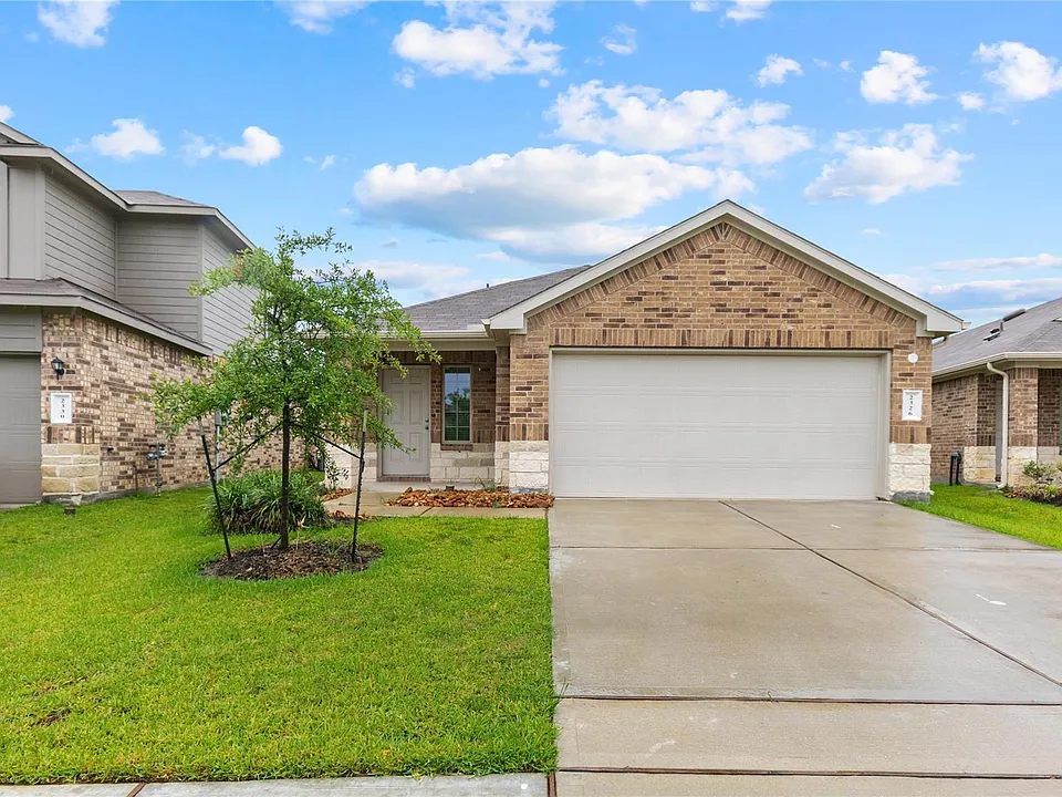 2326 Spruce Cliff Ln