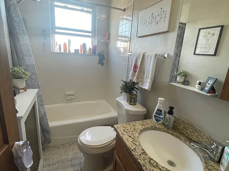 4828 Liberty Ave. — Photo 14