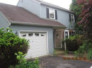 1903 Escourt Dr, Coatesville, PA 19320