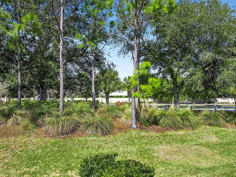 3561 Gatlin Dr — Photo 38
