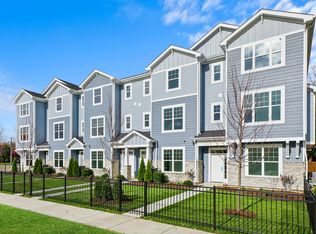 126 E Main St, Cary, IL 60013