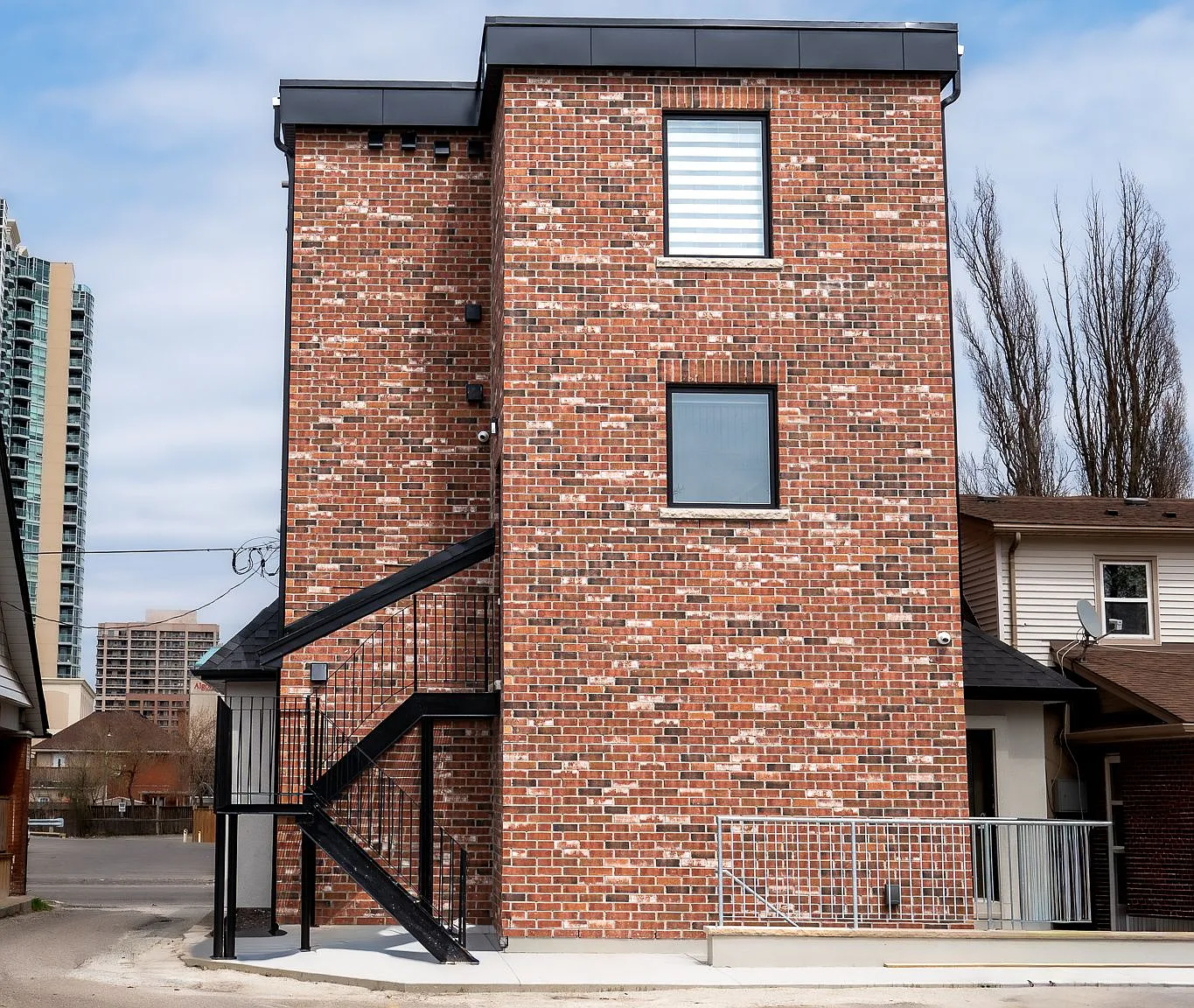 2 bed, $2,395 — Photo 2