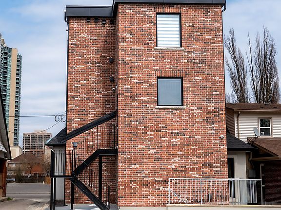 2nd image of 5 Mill St N #3