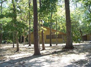 15786 Forest Dr, Montgomery, TX 77356