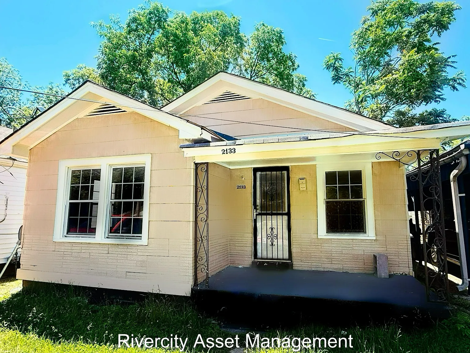 2 bed, 720 sqft, $895 — Photo 1