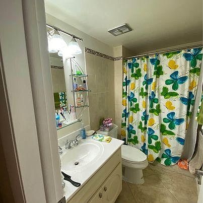 4th image of 1205 Mariposa Ave APT 213