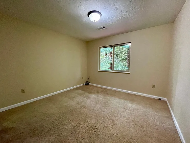 2485 Sonnenfelt Rd — Photo 38