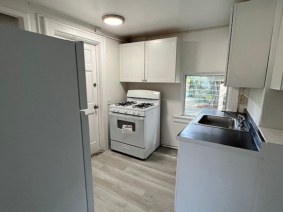 2nd image of 329 N K St #2