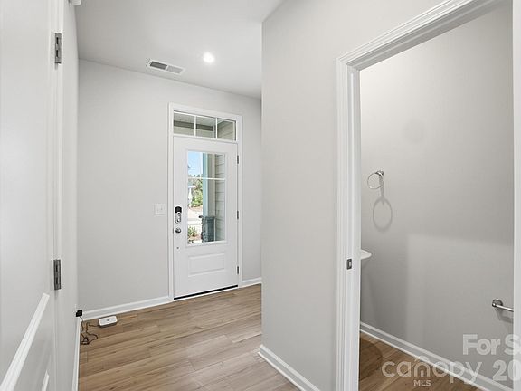 3rd image of 332 Laura Elizabeth Ln
