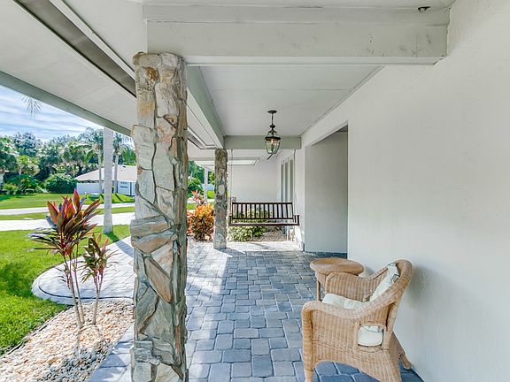 5th image of 2251 Hamlet Dr