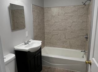 258 Norwell St APT 2, Dorchester Center, MA 02124