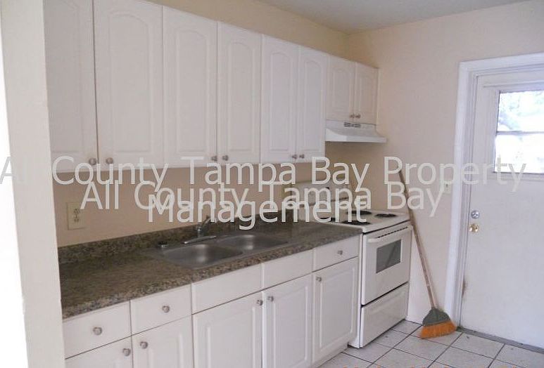 2nd image of 6706 S West Shore Blvd #B