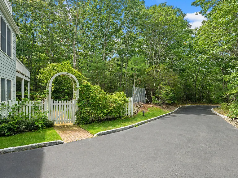 82 Northview Hills Ct — Photo 45