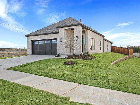 3rd image of 3113 Summer Rain Ln