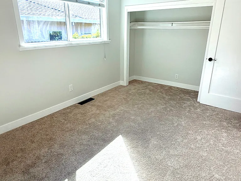 3590 Buena Vista Dr — Photo 23