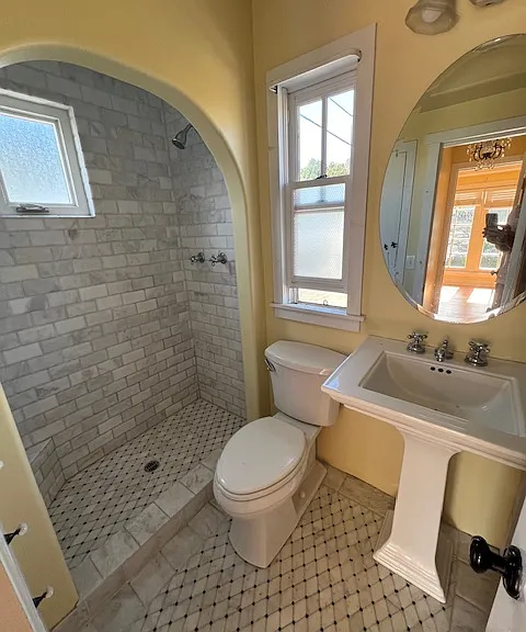 519 N Clementine St — Photo 12