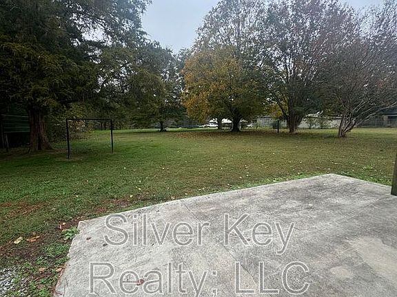 3rd image of 140 Arkansas Ln