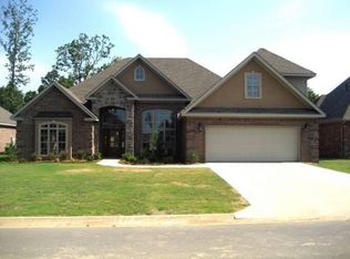 219 Corondelet Ln, Maumelle, AR 72113
