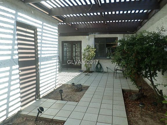2nd image of 3117 Espanol Dr