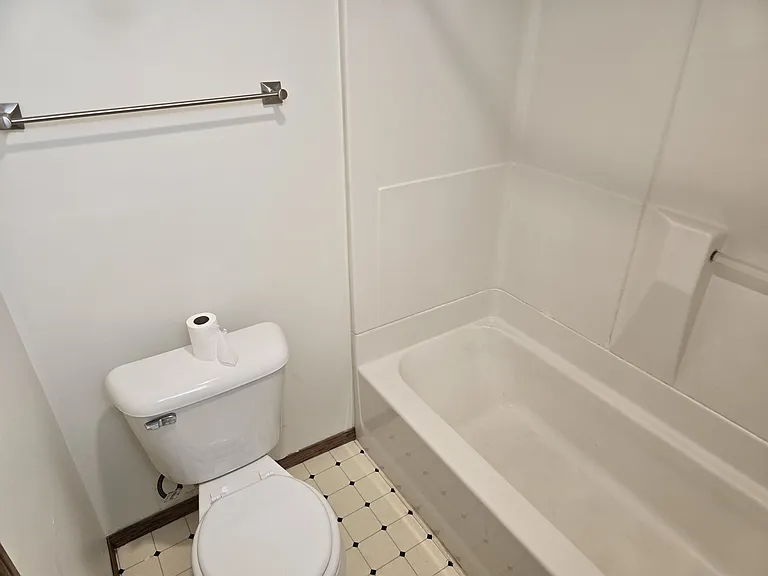 2329 S Fieldcrest St — Photo 2