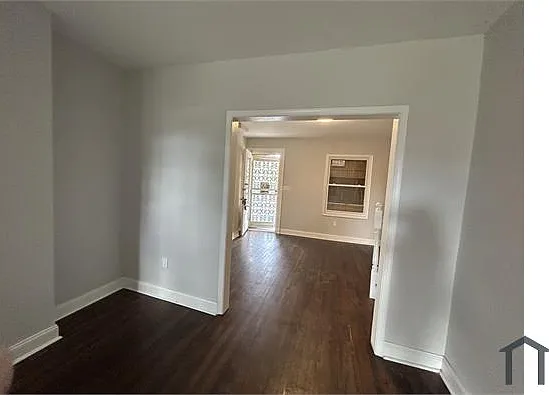 250 N Salford St — Photo 10