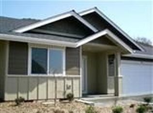 1348 NE Bea Villa Vw, Grants Pass, OR 97526