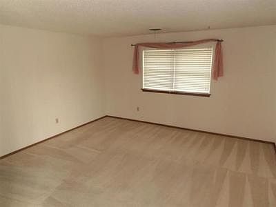 4th image of 6402 NW Columbia Ave