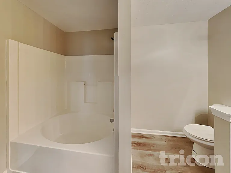 5353 Shamus Dr — Photo 11