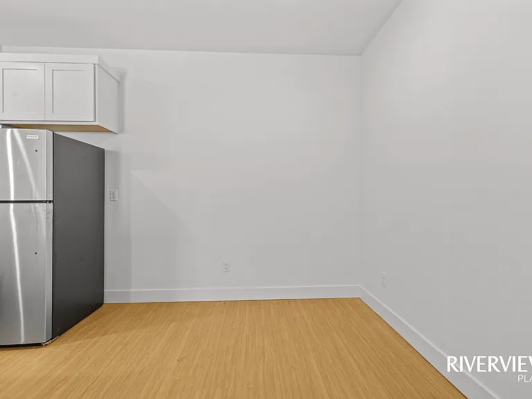 1820 Riverview Drive — Photo 7