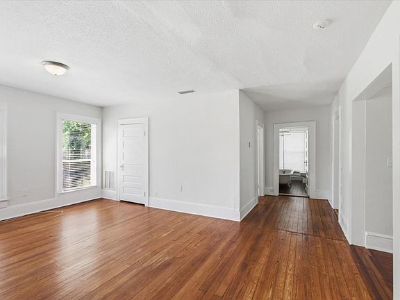5th image of 2837 Lydia St #2