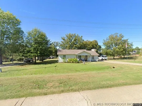904 S McKinley Ave, Calera, OK 74730