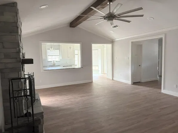 1806 Southridge Dr, Denton, TX 76205