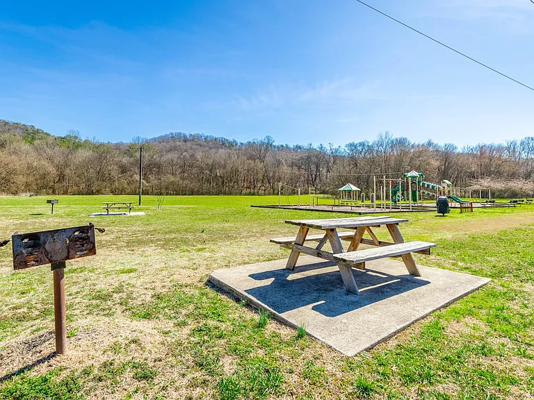 900 Mountain Creek Rd #J131 — Photo 31