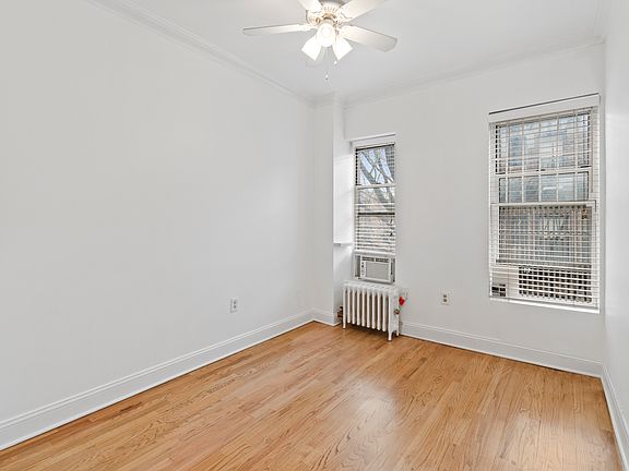 5th image of 204 W 10th St APT 20