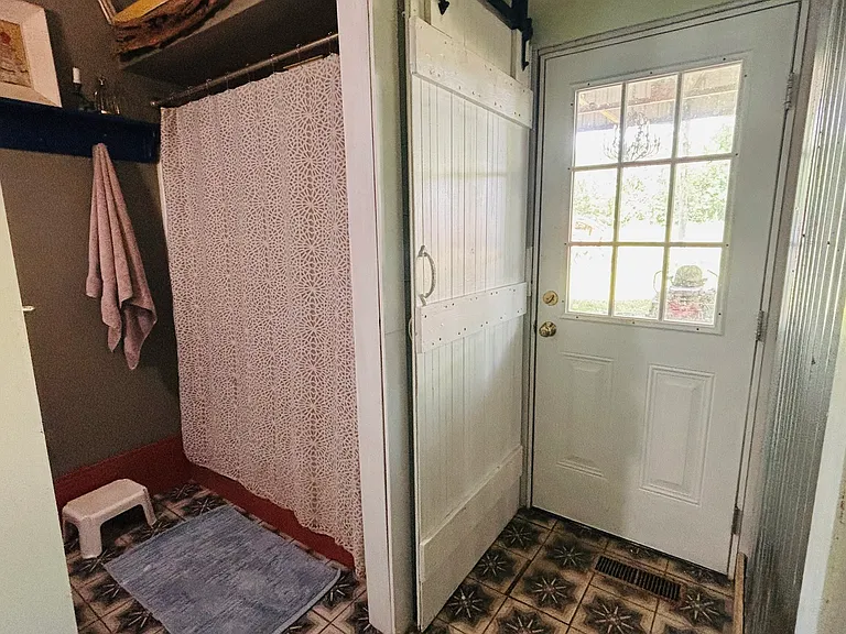 801 N Main St #1 — Photo 13