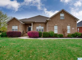 16327 Evarard Cir NW, Harvest, AL 35749